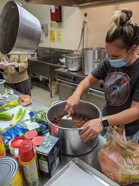 Pine Street UMC 'Thank Out' dinner serves hundreds